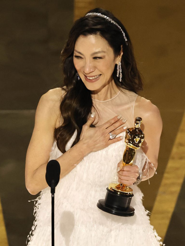 Oscar Winning Michelle Yeoh Wears Moussaieff High Jewellery To Glittering Awards Ceremony 0825